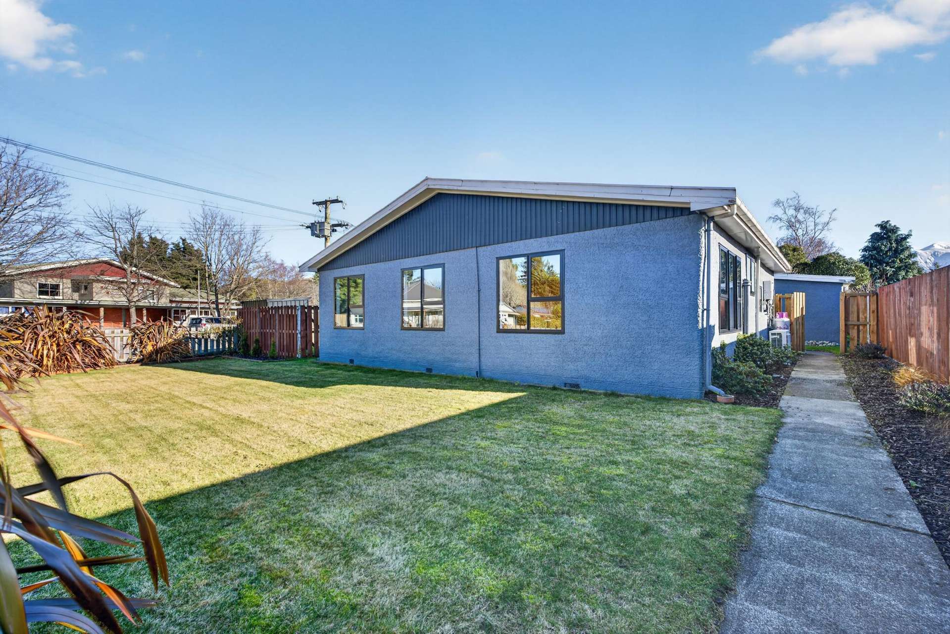5658 West Coast Road Springfield_0