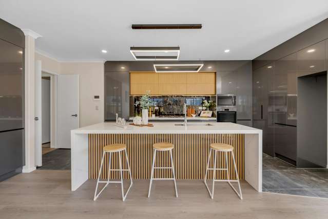 6 Knockanara Drive Flat Bush_4