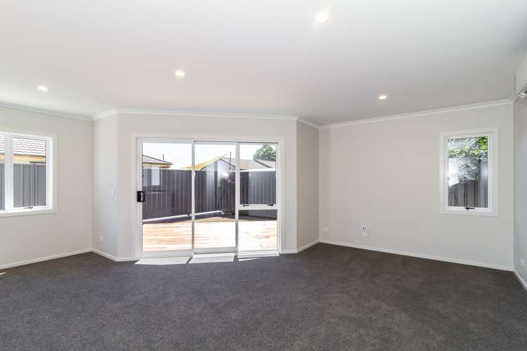 2&3/52 Park Road Greenmeadows_18