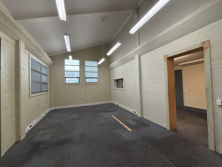 54 Wainui Road Waiwhetu_11