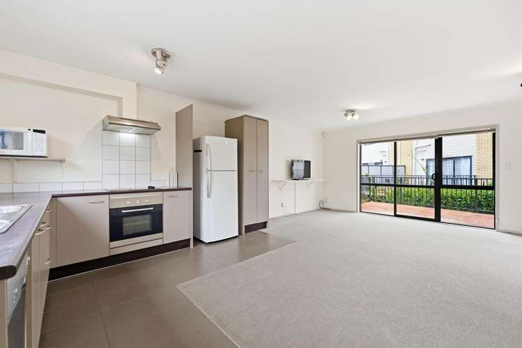 223/172 Mcleod Road Te Atatu South_6