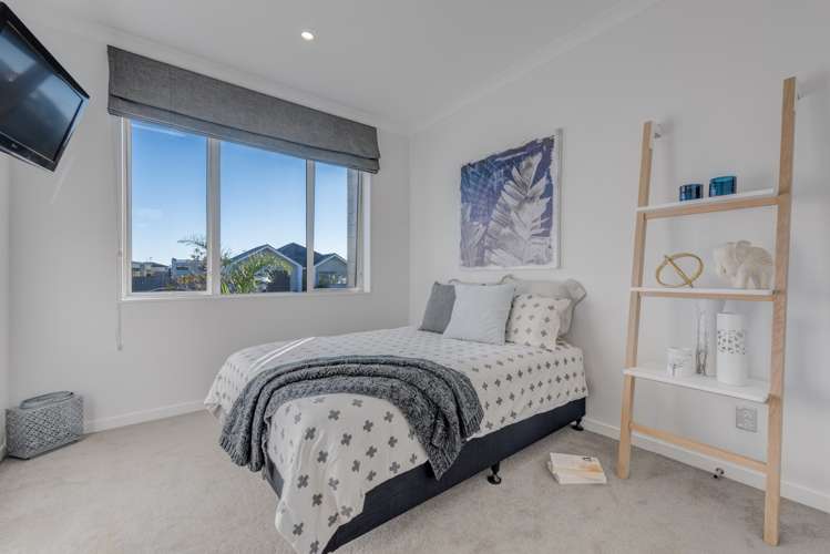 5 Defender Crescent Beachlands_15