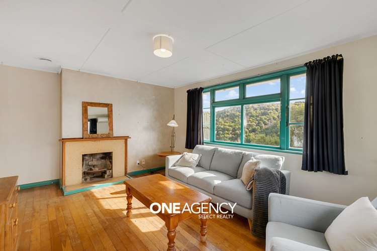 32 Champion Street Porirua East_12