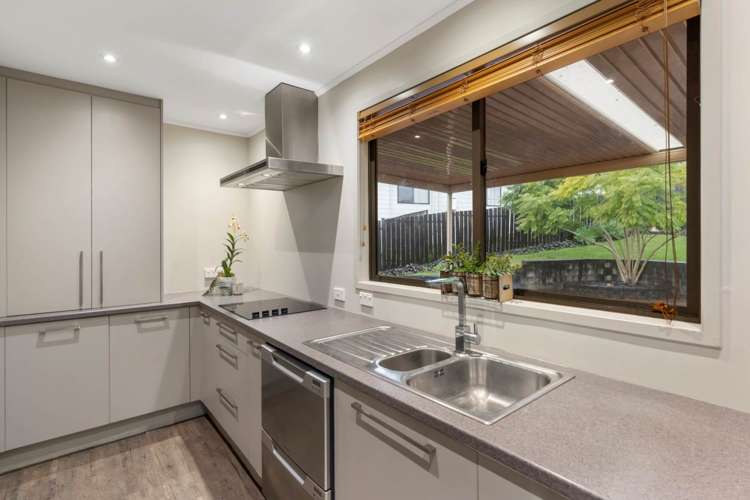 19 Rotoma Rise Clover Park_7