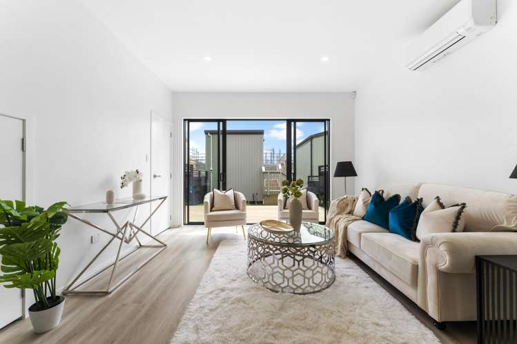 20 Toetoe Street Westgate_11