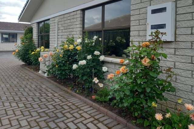 Charming 3BR Home in Glenholme