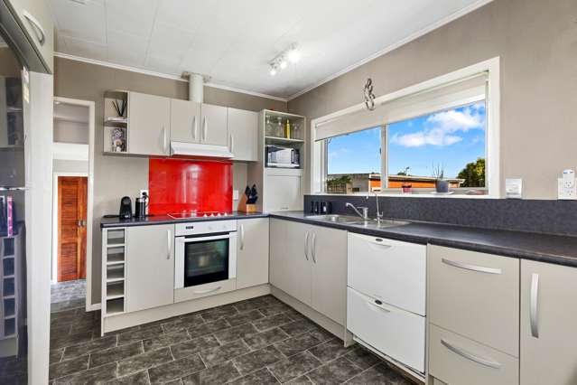 8 Glenfield Road Owhata_4