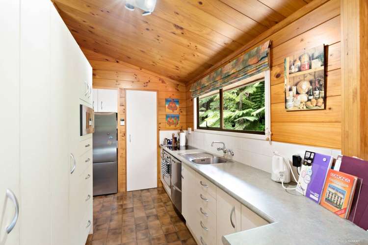 89 Waima Crescent Titirangi_9