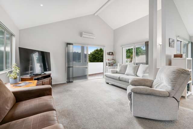 11 Kestrel Heights Arkles Bay_4