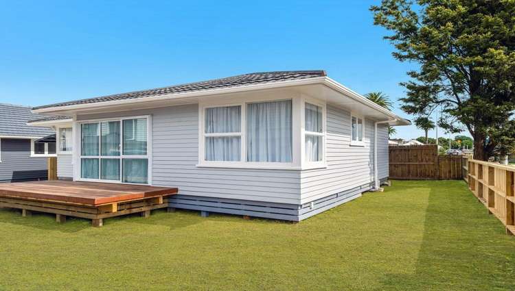  468 468A Massey Road Māngere East_8