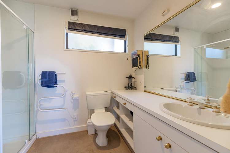 23 Edinburgh Drive Queenstown_16