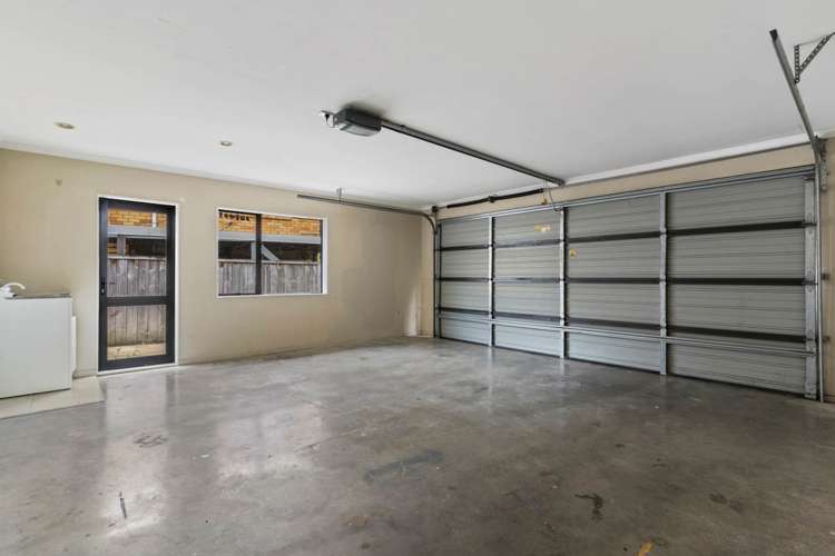 6 Exotic Place Massey_8