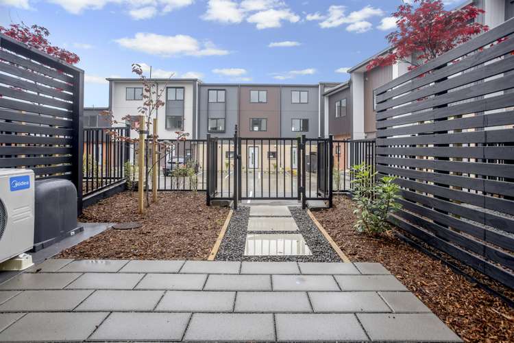 38 Selo Street Glen Eden_13