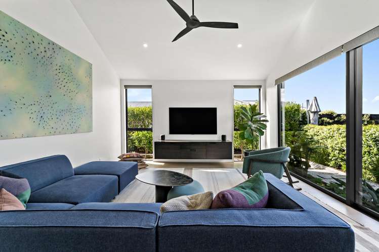 17 Dinning Road Riverhead_16