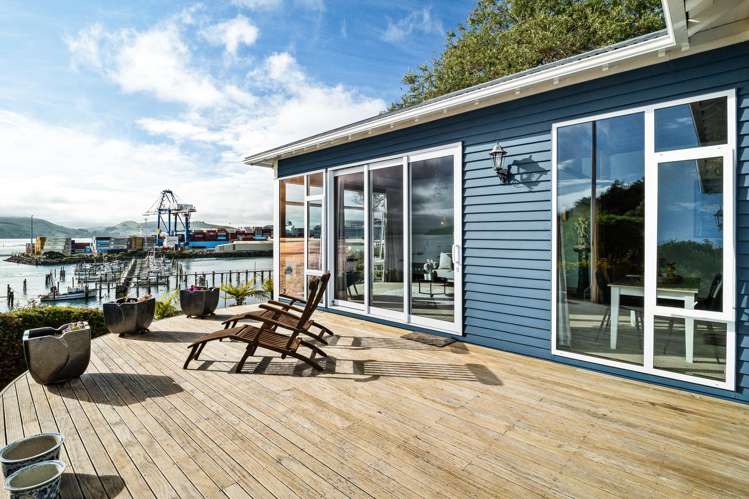 64 Harbour Terrace Careys Bay_12