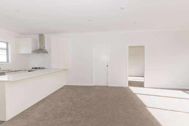 4/12 The Strand Wainuiomata_4