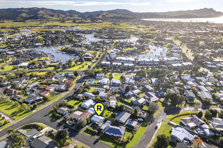 5 Hilton Avenue Whitianga_1