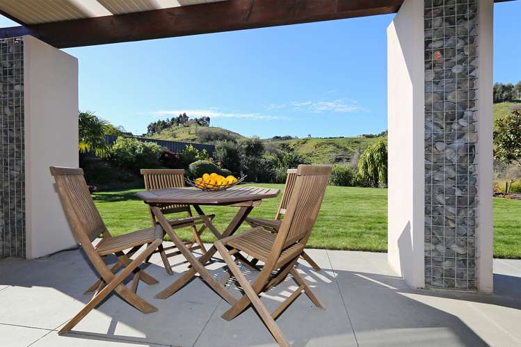 137 Kent Terrace Taradale_17