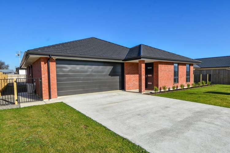 7 Georgina Beyer Way_0