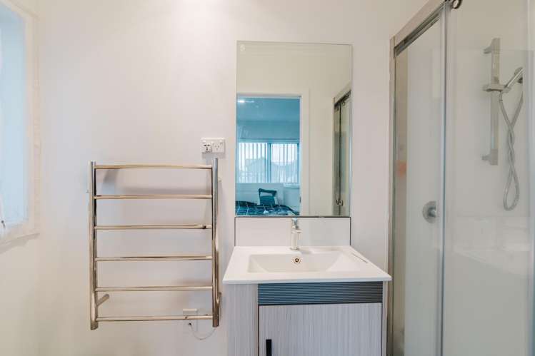 2/70 Cameron Road Hamilton East_10