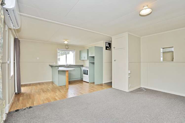 2/91 Lewis Street Gladstone_5