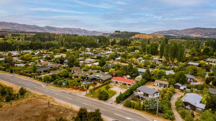 45 Gunn Road Albert Town_9