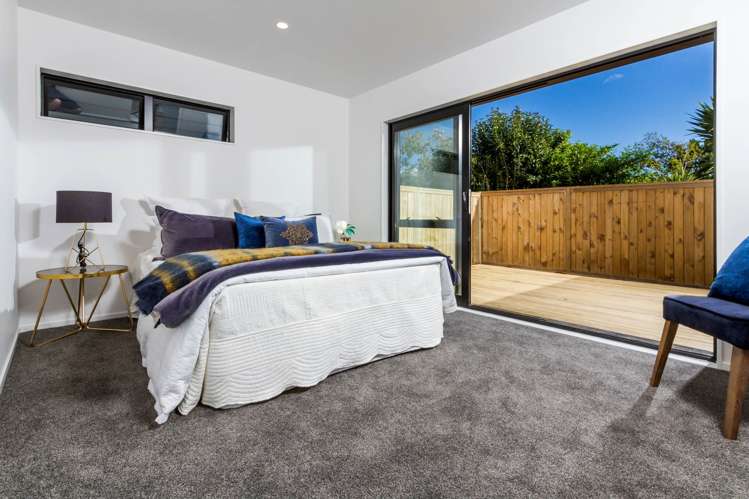 2/19 Kingdale Road Henderson_7