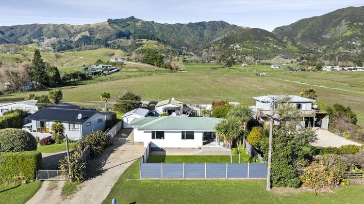 670 Abel Tasman Drive Pohara_14