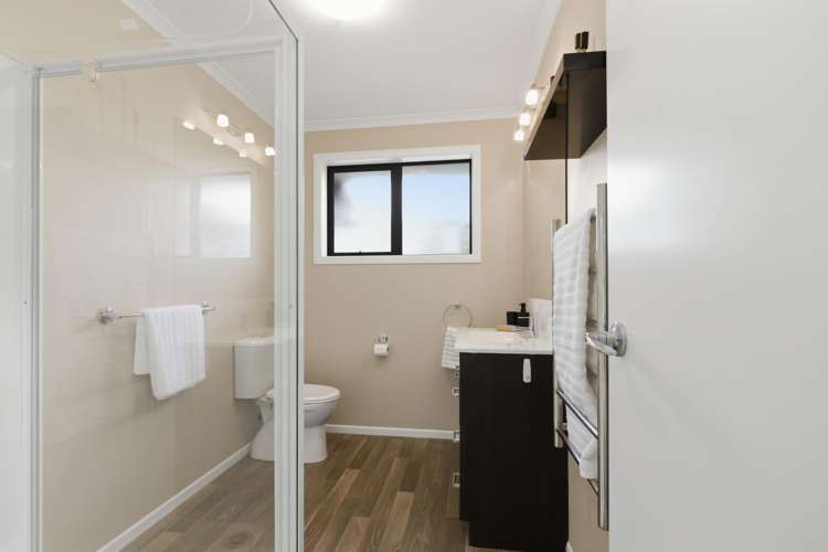 21 Bathurst Crescent Pyes Pa_13