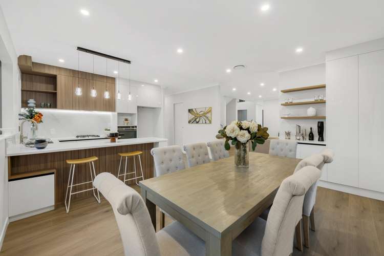 18 Castlebane Drive Flat Bush_7