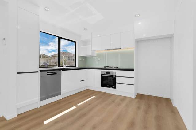 8A Gardiner Grove Mangere_4