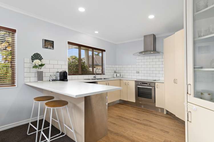 80 Corinth Grove Papamoa_10