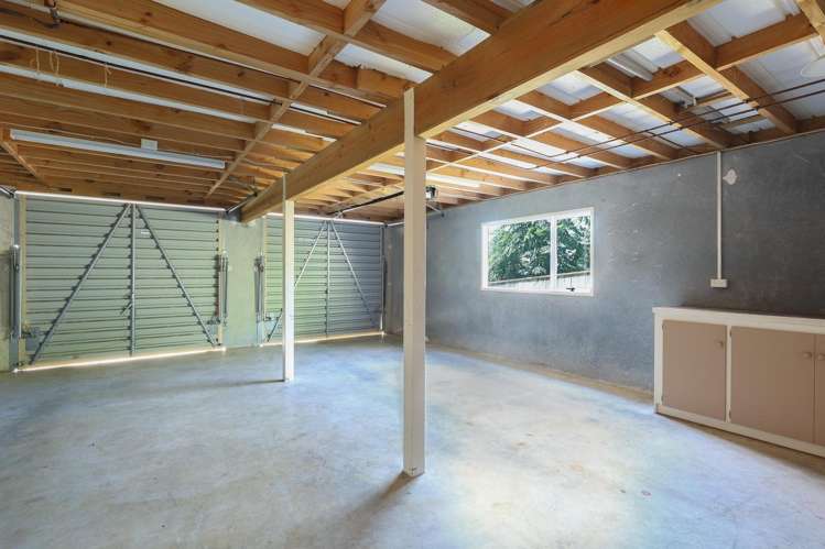 27 Idesia Grove Richmond_18