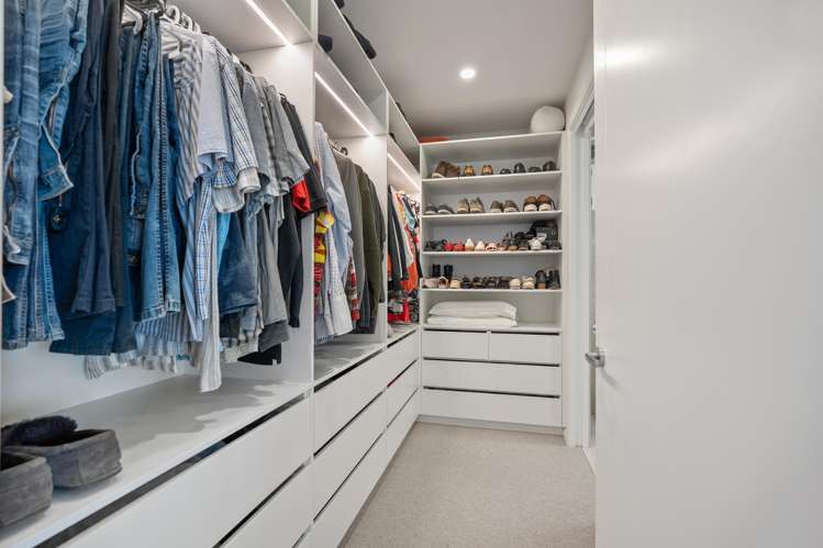 62 Carnaveron Drive Lincoln_17