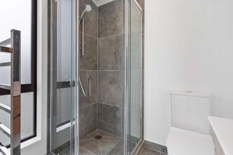 5/4 Glen Atkinson Street Saint Heliers_9