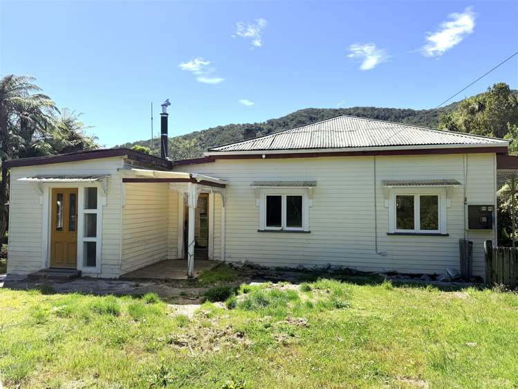 4 Waterloo Street Taylorville_1