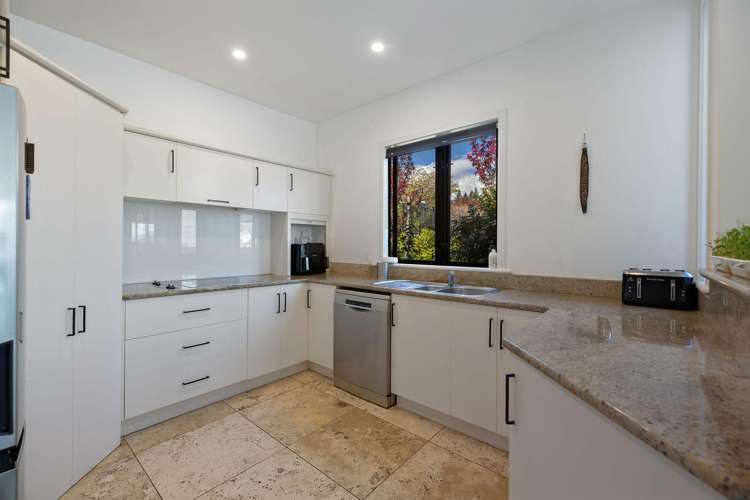 56A Belfast Terrace Queenstown Hill_5