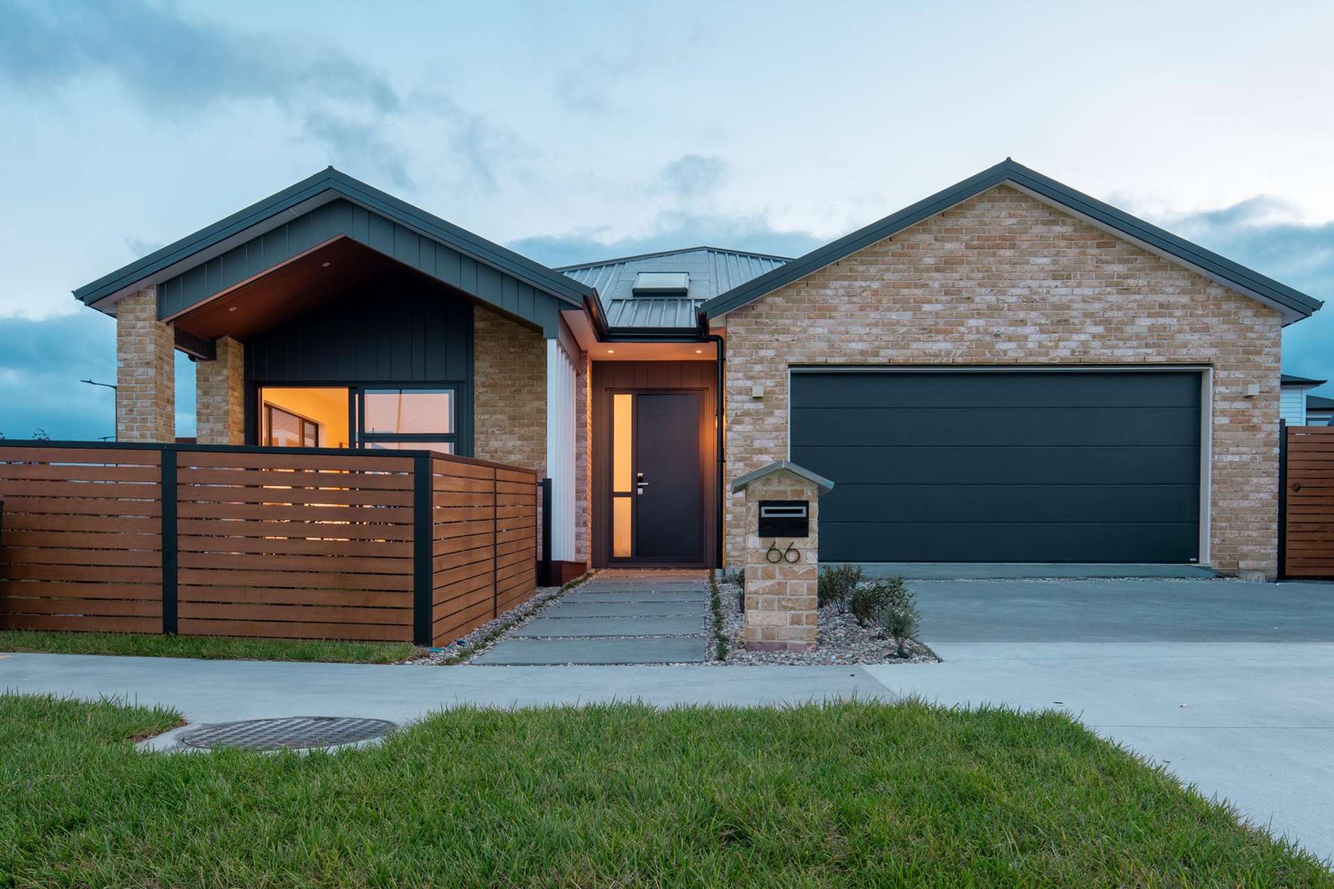 66 Tipu Crescent Milldale_0