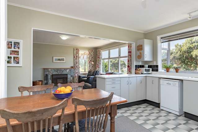 16 Raroa Place Pukerua Bay_2