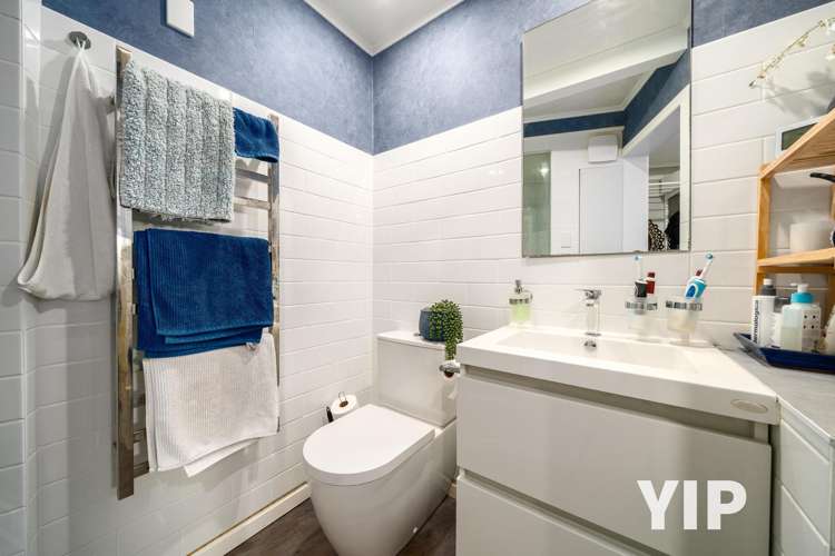 16 Carluke Street Paparangi_14