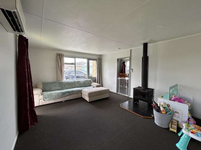 8 Meyer Place 11330_2