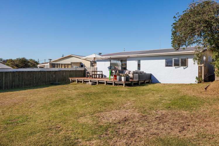 12 Rangitane Street Himatangi Beach_17