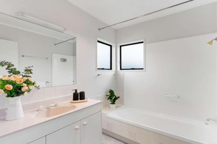 2/12 Oak Street Royal Oak_10