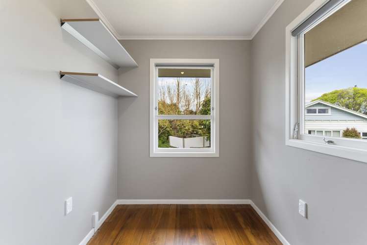 36 Youngs Road Papakura_12