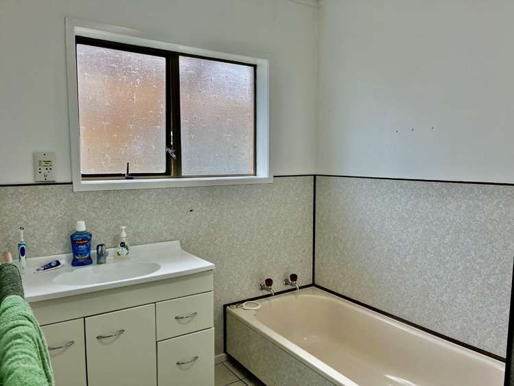 139 Mcleod Road Te Atatu South_7