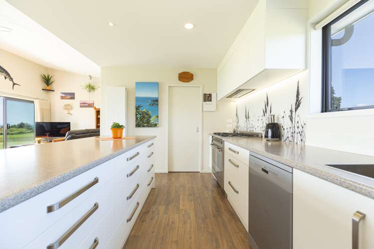 5 Beach Access Pukehina_14