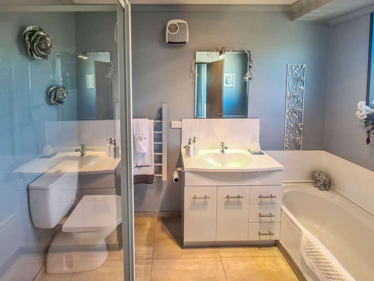 46 Havill Drive Awatuna_14