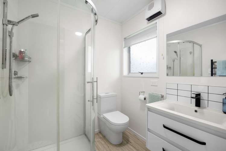 164 Burns Street Leamington_12