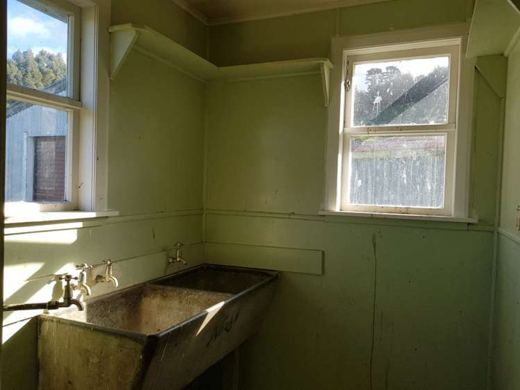 32 High Street Eketahuna_13