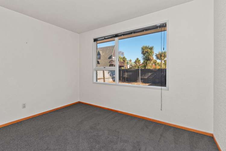 29 Gibbs Drive Woodend_13